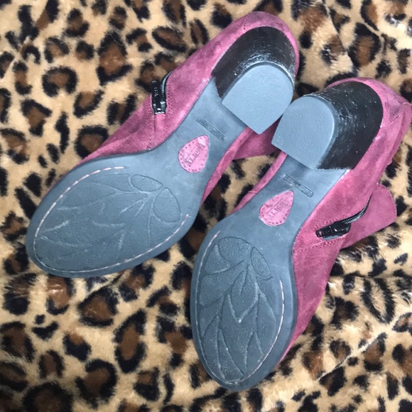 BORN Suede Booties - Picture 2 of 7